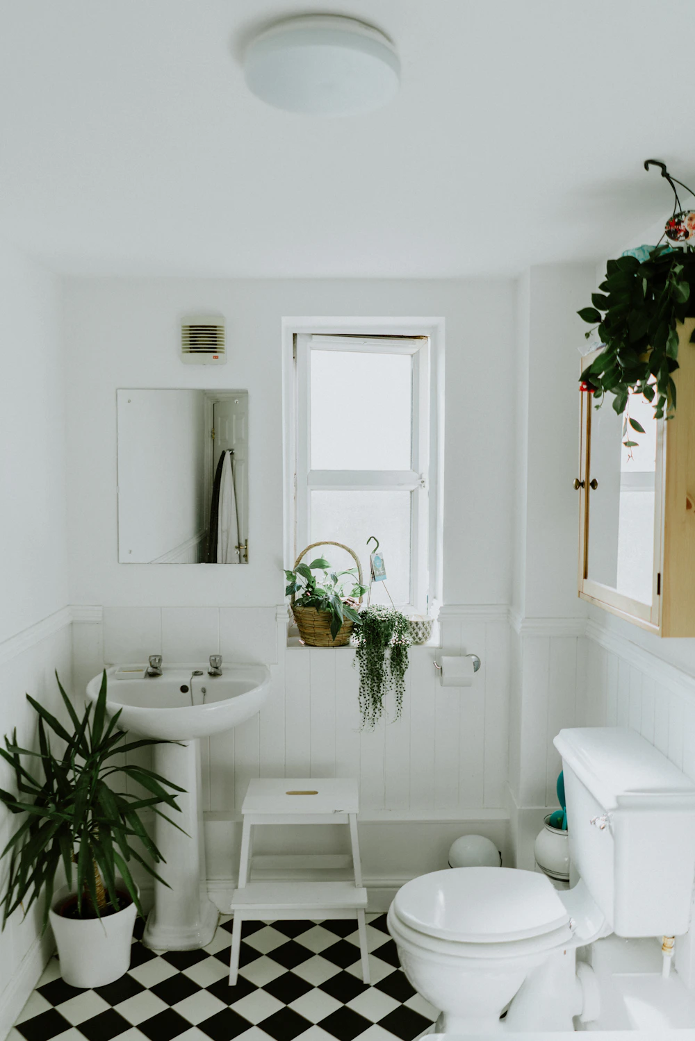 Baño en microcemento: reforma de baños en Bilbao, Casco Viejo por Larista Obras